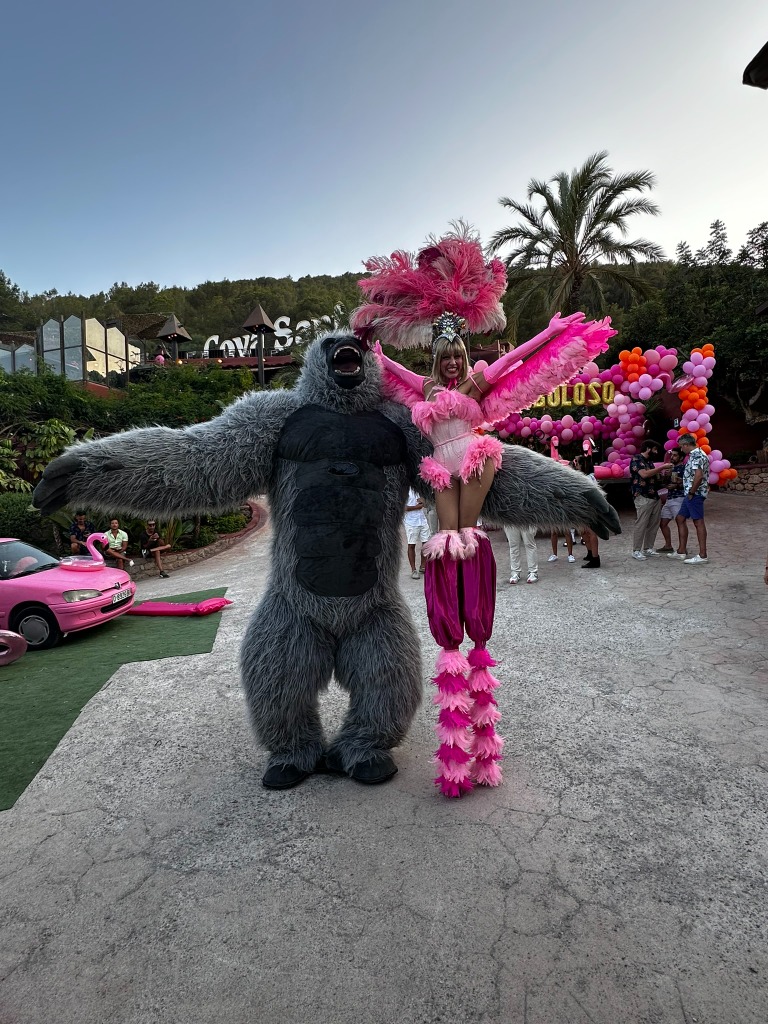 Inflatable Gorilla view 5