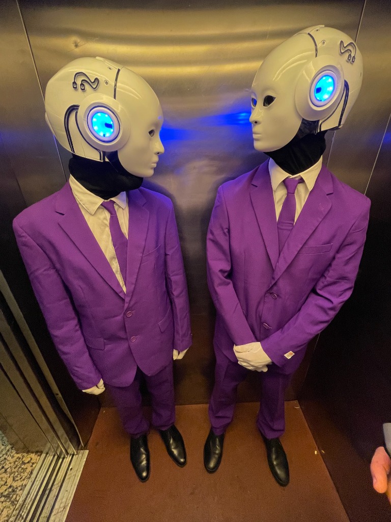 AI Humanoids view 4